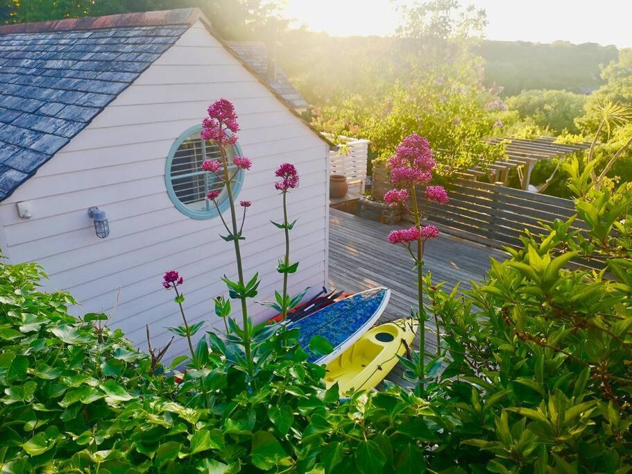 The Little Post House. A Perfect Village Retreat, With Stunning Views. Боскасл Екстер'єр фото