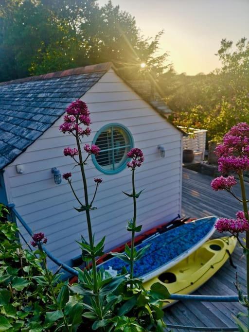 The Little Post House. A Perfect Village Retreat, With Stunning Views. Боскасл Екстер'єр фото
